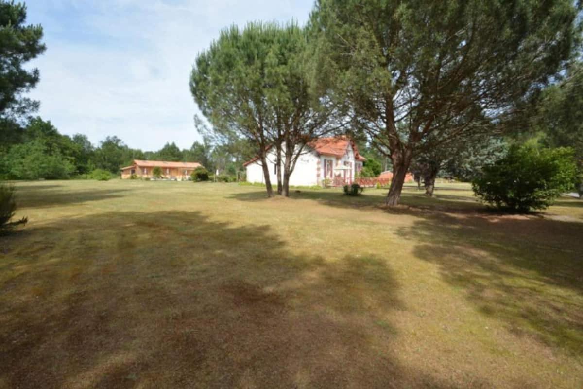 Bed and Breakfast Domaine De La Grange Carcans Exterior foto